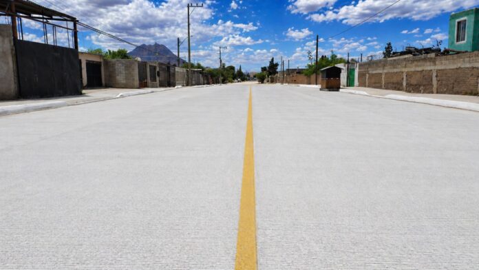 Agradecen vecinos de Villa Juárez a Marco Bonilla: pavimentan calle con el Presupuesto Participativo