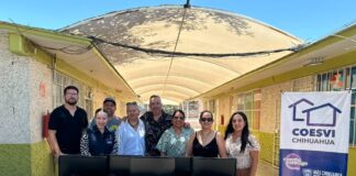 Dona Coesvi equipo de cómputo a la escuela primaria “Manuela Medina”