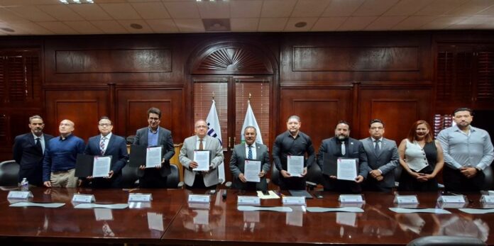 Firma UACH convenio con UNAM; impulsarán proyecto mundial ngVLA de radioastronomía
