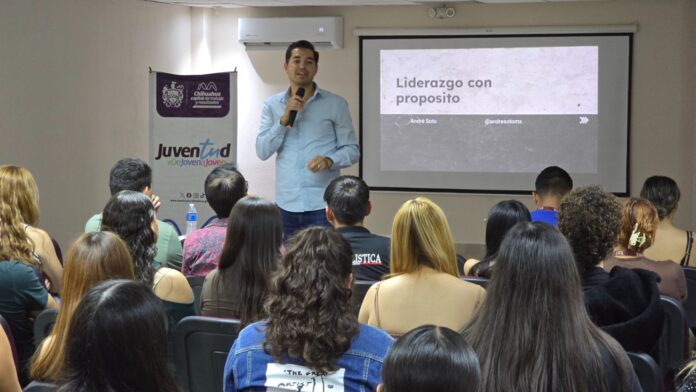 Impulsa Gobierno Municipal el liderazgo y la participación de jóvenes universitarios