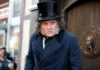 Johnny Depp sorprende en la Comic-Con transformado en el avaro Scrooge: “es bueno estar de regreso” Johnny Depp sorprende en la Comic-Con transformado en el avaro Scrooge: "es bueno estar de regreso"