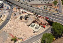 Avanza Municipio con reubicación de línea de drenaje en lateral del periférico de la Juventud