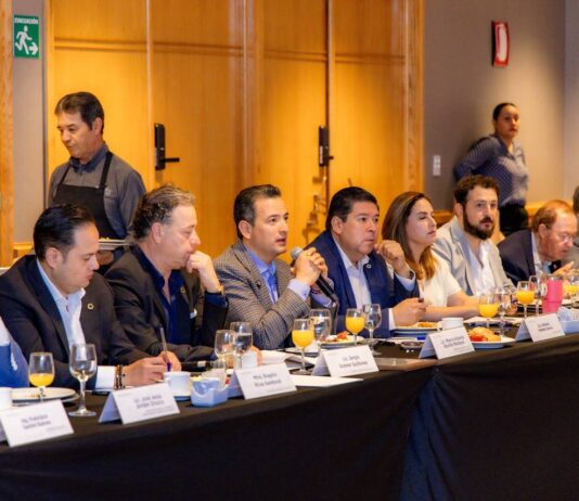 Presenta alcalde Marco Bonilla proyecto de la Poniente 5 ante el Consejo de Canacintra
