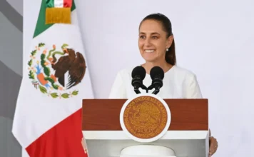 Sheinbaum reconoce que es ‘complejo’ negociar con Trump por su política arancelaria Sheinbaum reconoce que es ‘complejo’ negociar con Trump por su política arancelaria