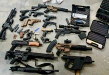 EE.UU. decomisa 138 armas de fuego que serían traficadas a México